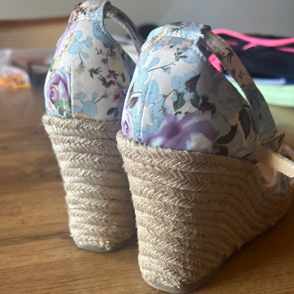 Christian Siriano Blue and Purple Espadrilles Elegant Design - Picture 3 of 3